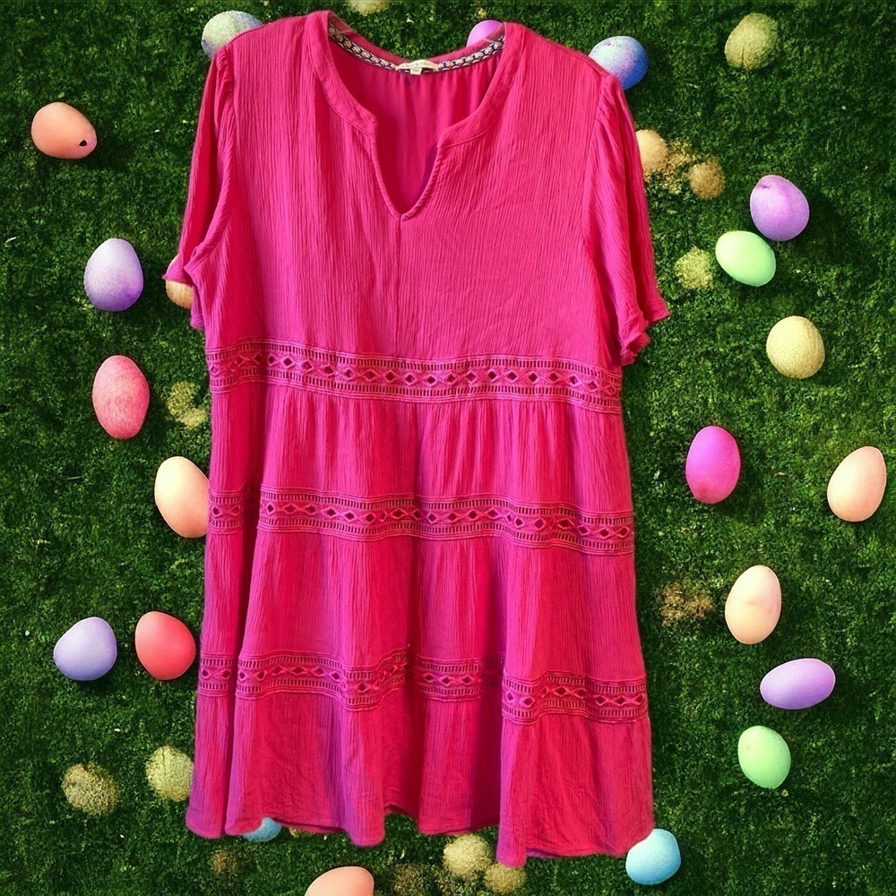 🐣 Hot pink dress 🐣
BIN #5 - Picture 1 of 3